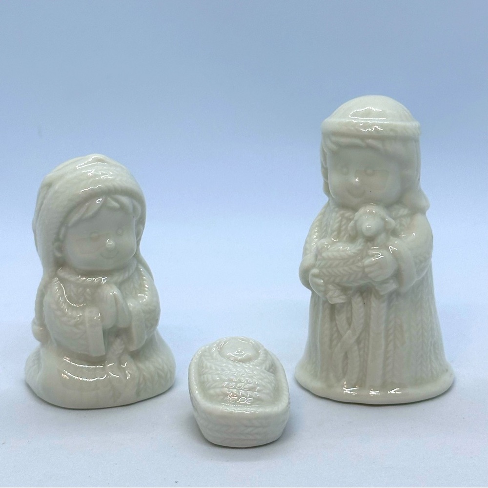 The Connemara Gift The Nativity 3 Piece Set Mary Joseph And Baby Jesus Ireland